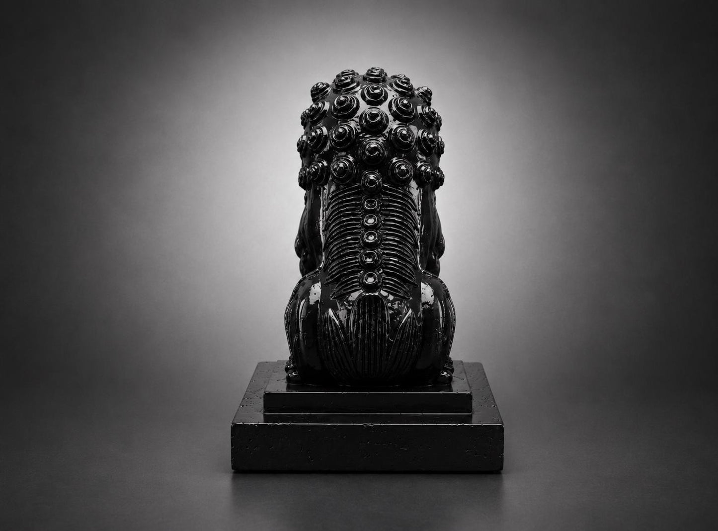 GUARDIAN LION | Gloss Black