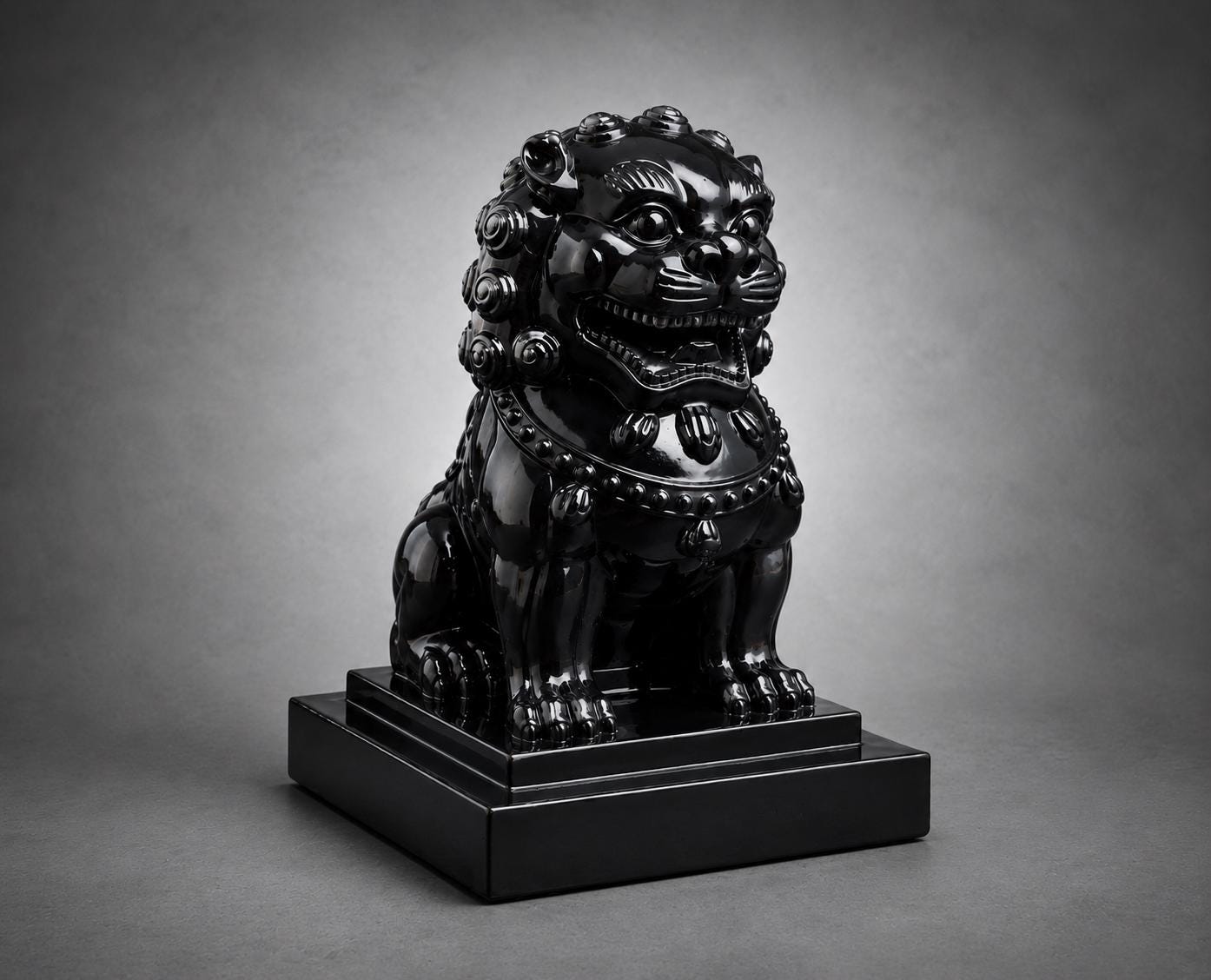 GUARDIAN LION | Gloss Black