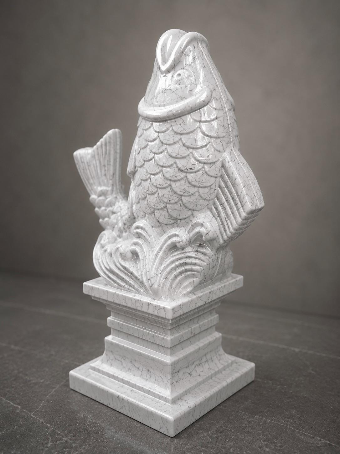 LIQUID KOI | Marble Gallery White